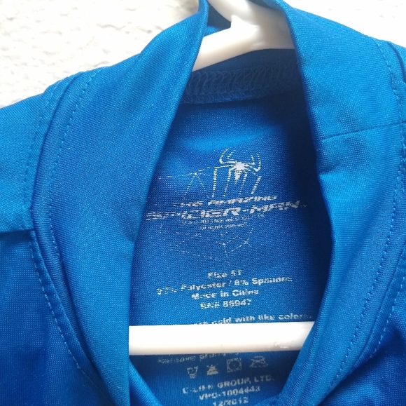 The Amazing Spiderman Rash Guard Swim Shirt 5t - Picture 3 of 4